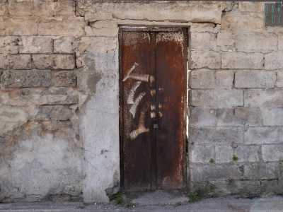 Della �M�sce� � ancora possibile scorgere l�accesso, su via Brigata Regina 140
